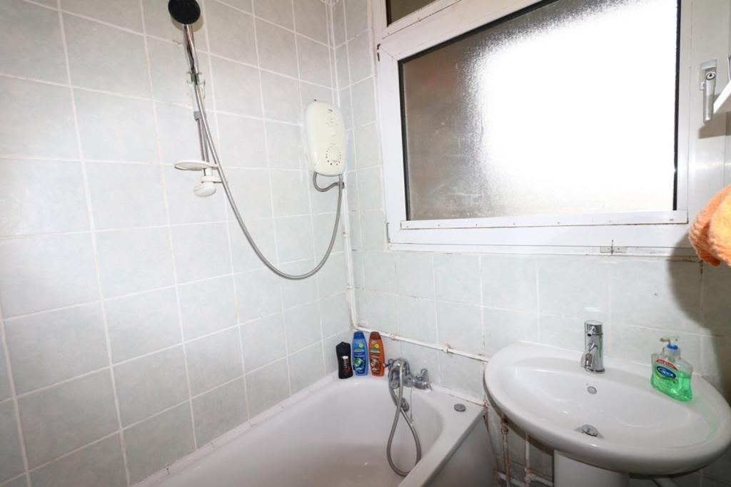 Cosy 3 Bed Apt, Old Truman Brewery! Brick Lane, London, E1 エクステリア 写真