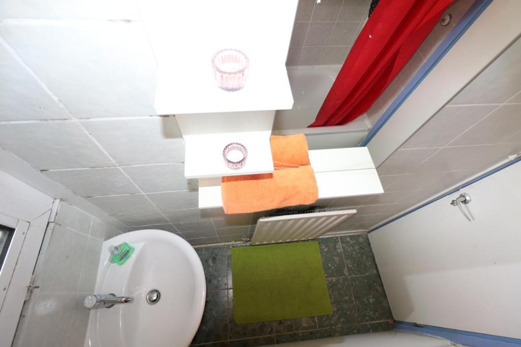 Cosy 3 Bed Apt, Old Truman Brewery! Brick Lane, London, E1 エクステリア 写真