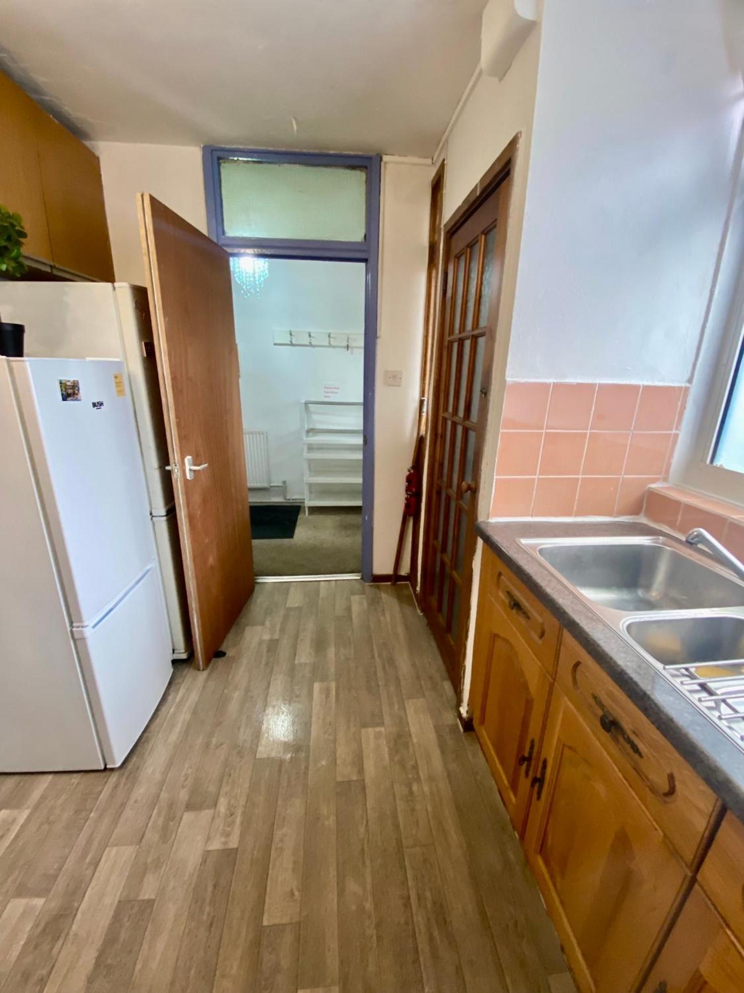 Cosy 3 Bed Apt, Old Truman Brewery! Brick Lane, London, E1 エクステリア 写真
