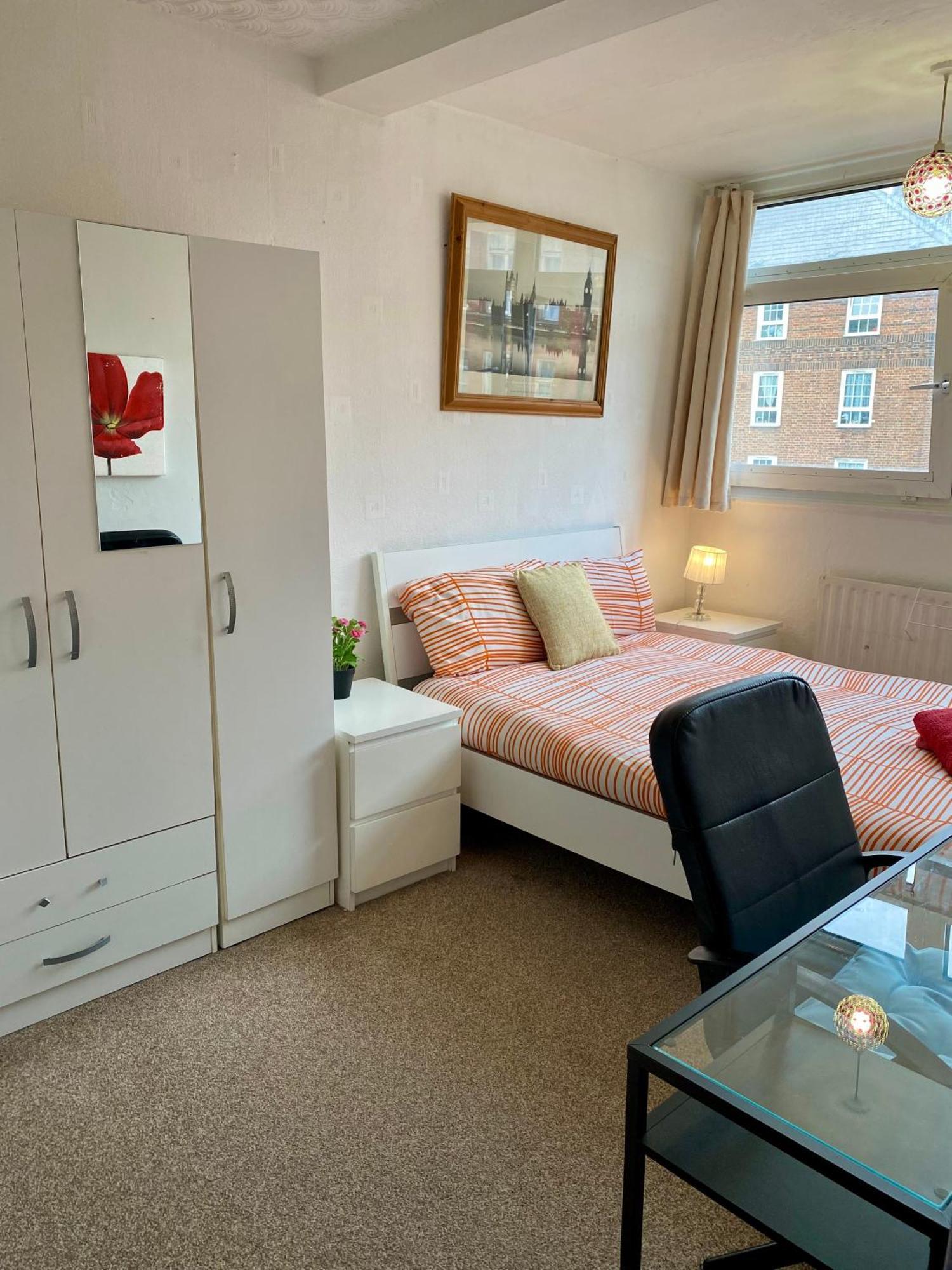 Cosy 3 Bed Apt, Old Truman Brewery! Brick Lane, London, E1 エクステリア 写真