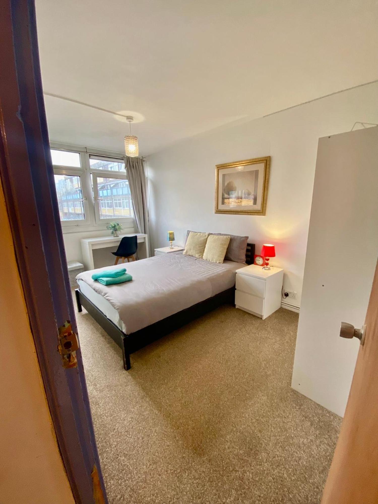 Cosy 3 Bed Apt, Old Truman Brewery! Brick Lane, London, E1 エクステリア 写真