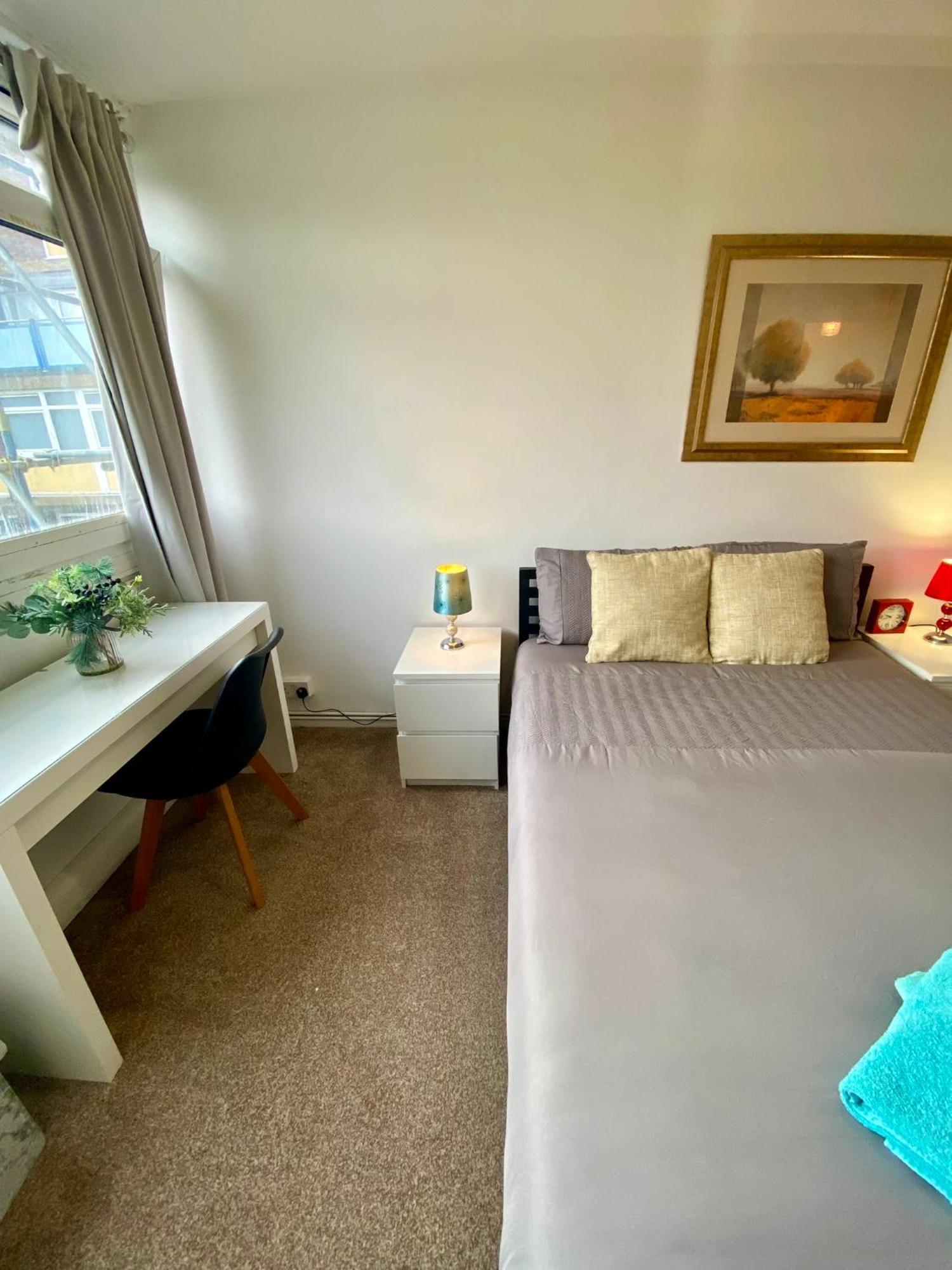 Cosy 3 Bed Apt, Old Truman Brewery! Brick Lane, London, E1 エクステリア 写真