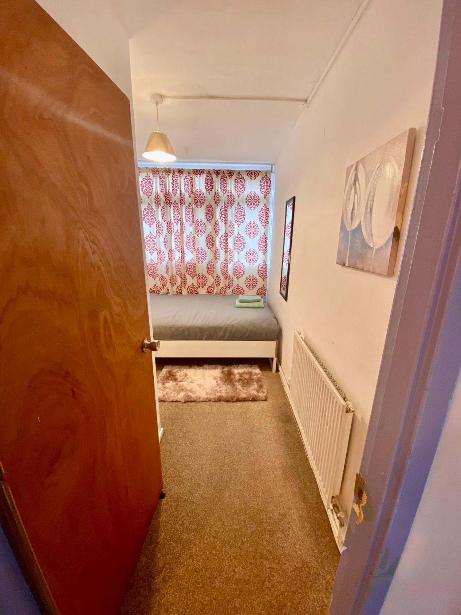 Cosy 3 Bed Apt, Old Truman Brewery! Brick Lane, London, E1 エクステリア 写真